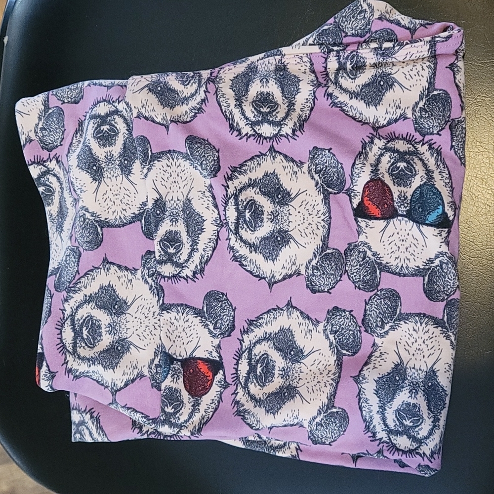 Lularoe Tall and Curvy leggings Pandas